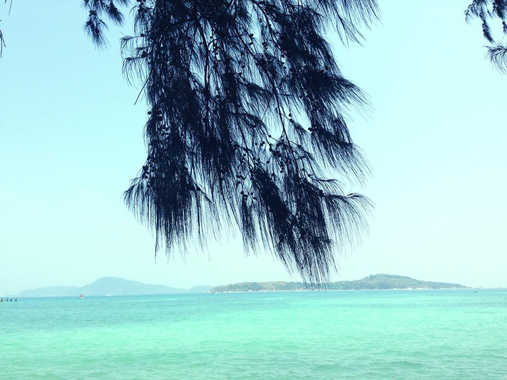 The Title Kr Beach Condotel Rawai Beach Екстериор снимка